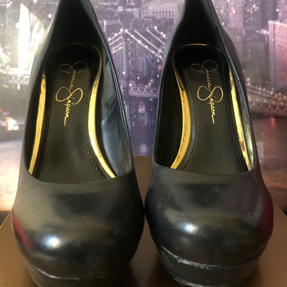 Jessica Simpson Black babydoll high heel shoes 4 inch . Size 6.5